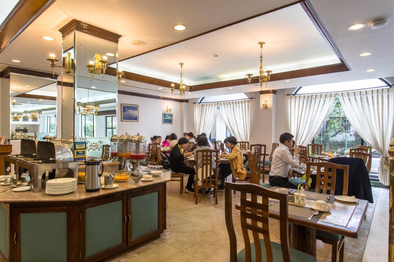 Hotel Le Himalaya Катманду Экстерьер фото
