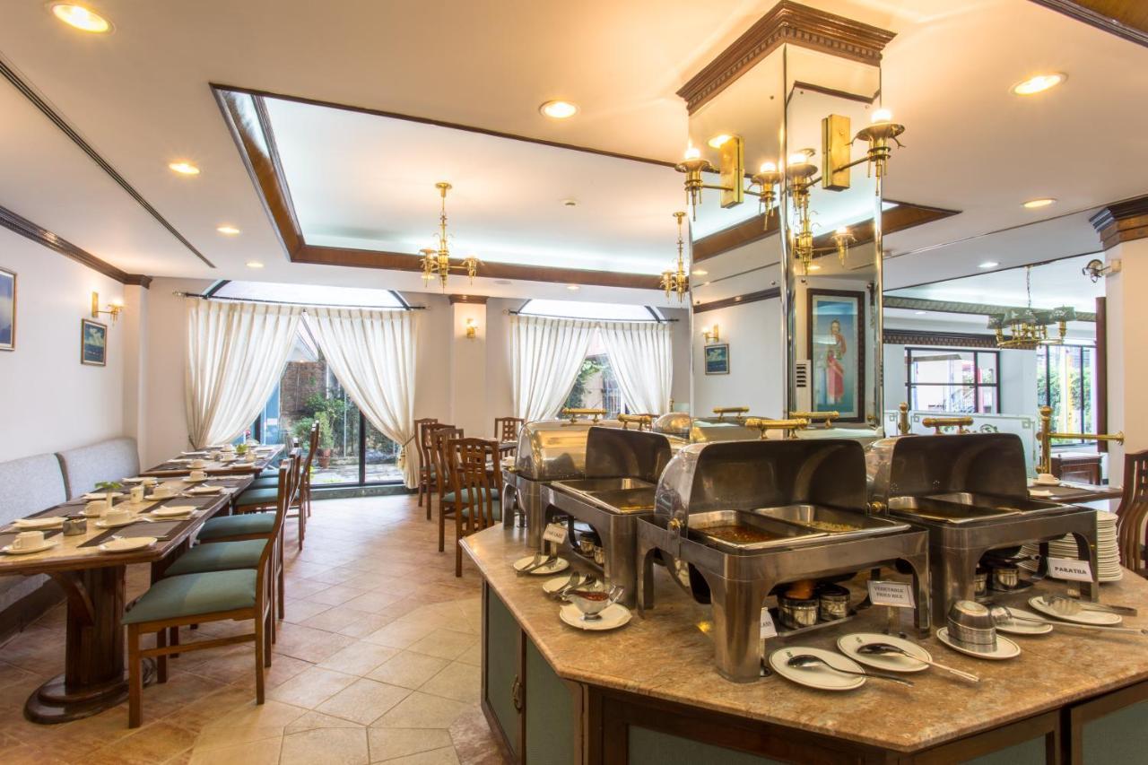 Hotel Le Himalaya Катманду Экстерьер фото