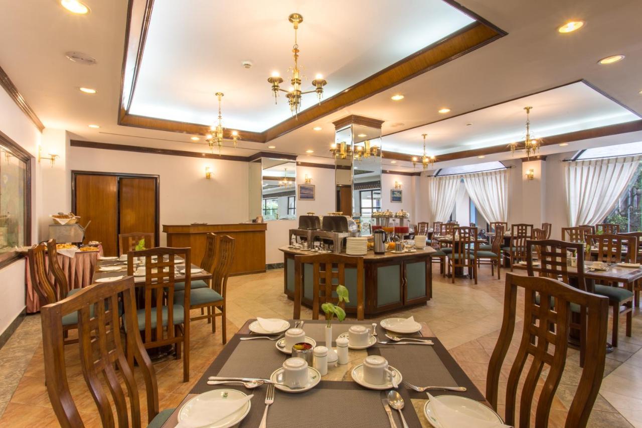 Hotel Le Himalaya Катманду Экстерьер фото