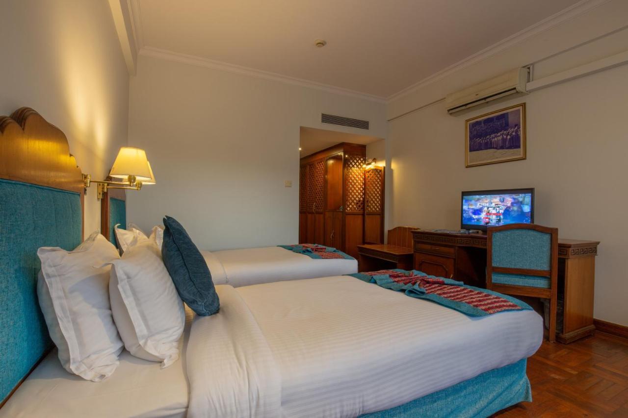 Hotel Le Himalaya Катманду Экстерьер фото