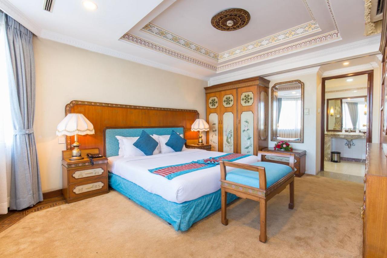 Hotel Le Himalaya Катманду Экстерьер фото